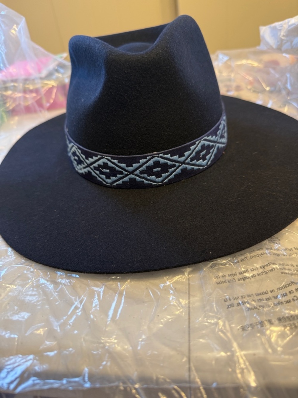 Black Wide-Brim Wool Hat with Geometric Band